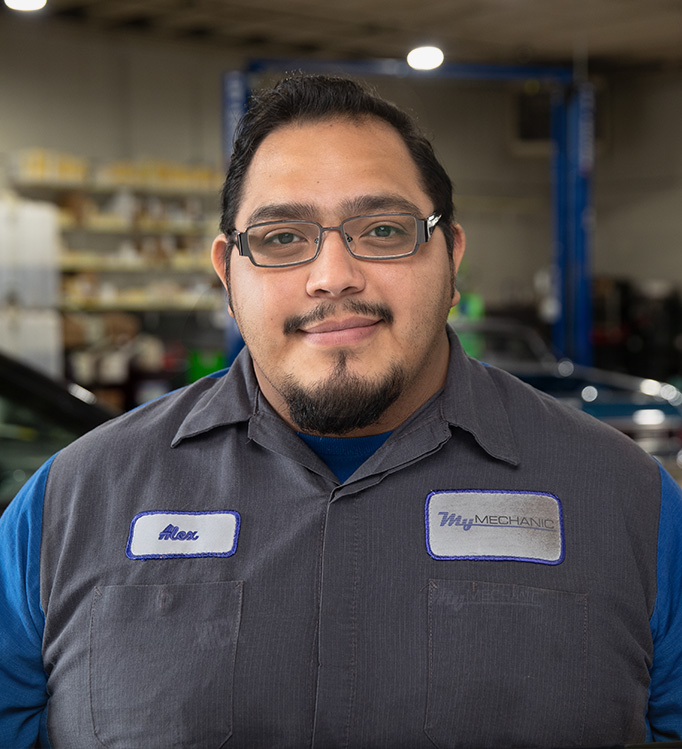 Alex Leon, Automotive Technician