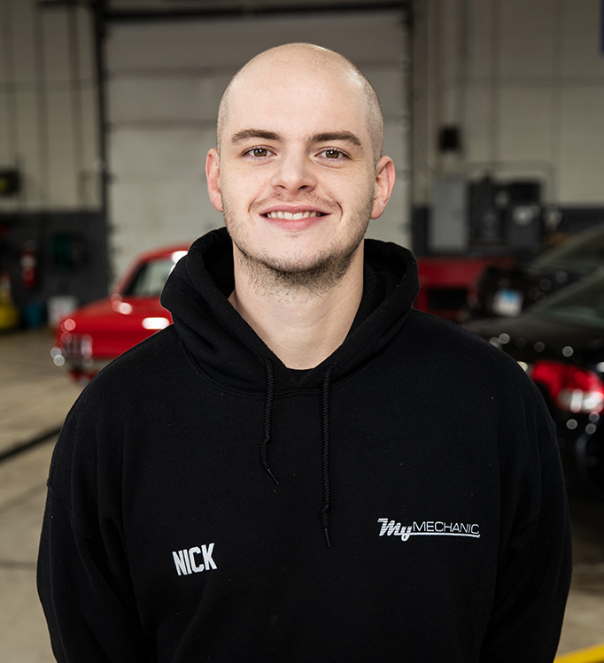 Mike Larson, Apprentice Service Advisor